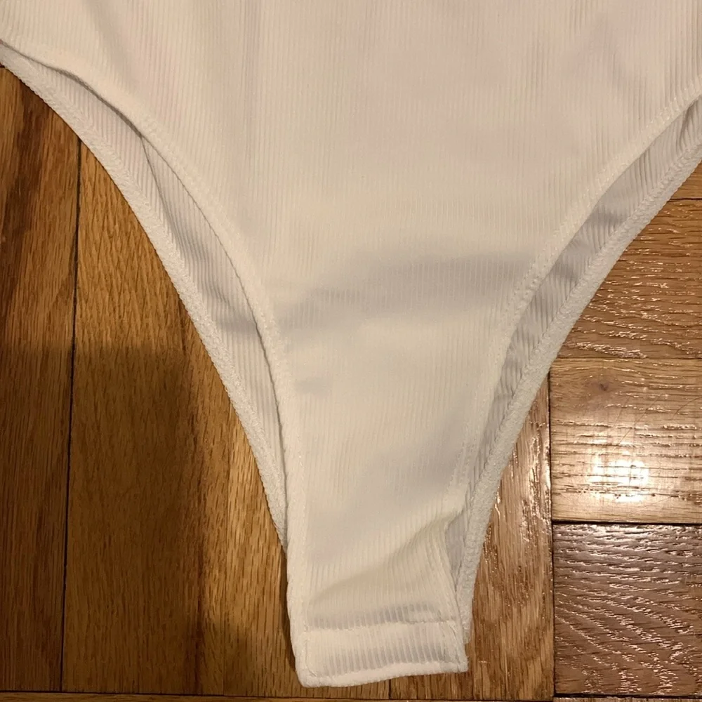 Brand New Strapless Bodysuit - Picture 5 of 9